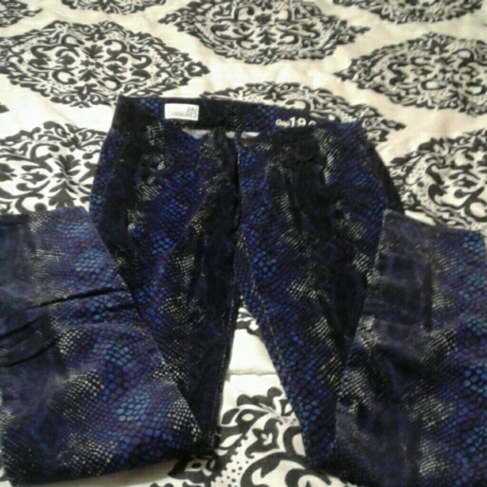 Girls size 24r gap legging jeans.